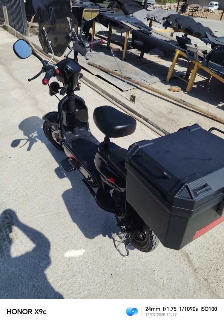 Skuter bonvi to'liq zaryadi bilan 70km turadi sroshni sotiladi