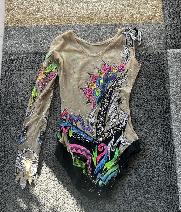 Трико за художествена гимнастика