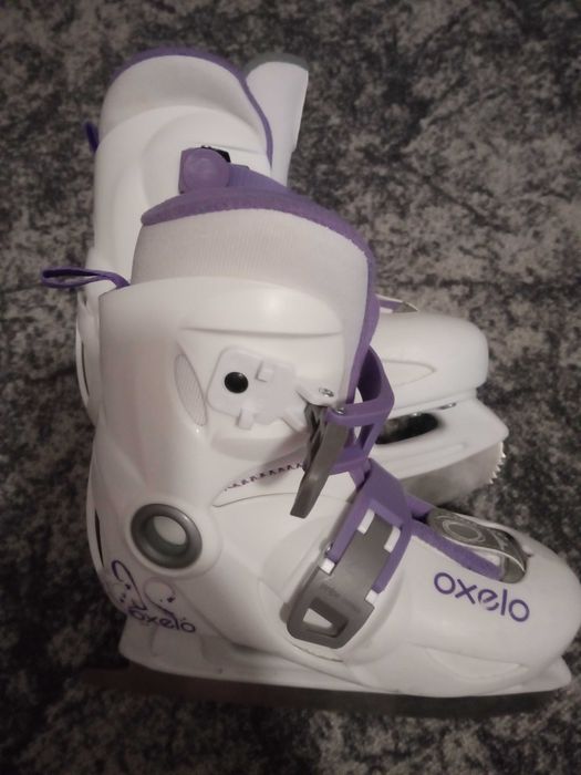 Patine mărimea 28-30, vârstă 5-8 ani