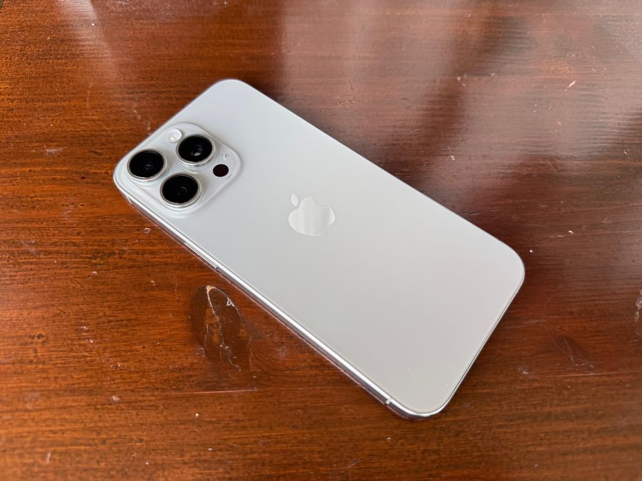 iPhone 15 Pro Max Natural Titanium 256GB