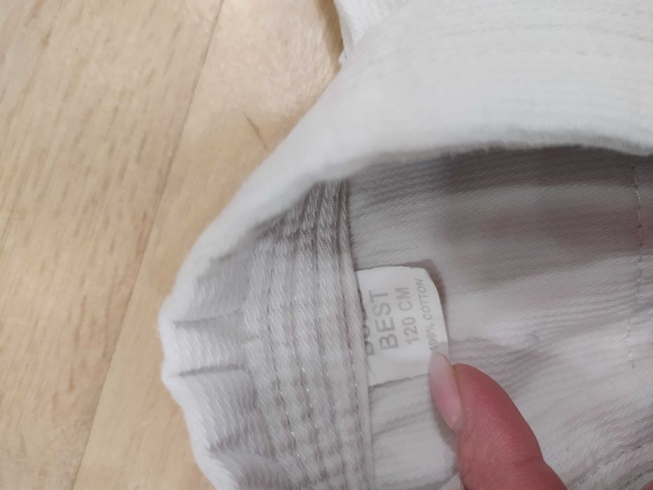 Кимоно, пояси, протектори, спортен екип