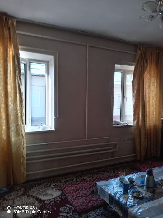 Kelesda srochna uy sotiladi