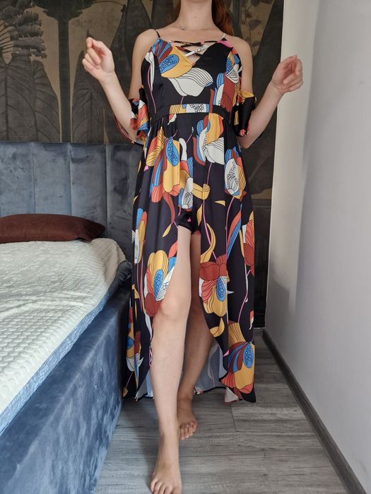 Rochie-salopeta  cu imprimeu floral