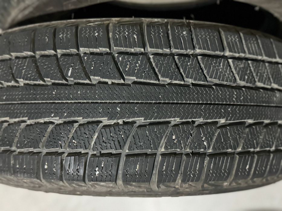 Зимний шины в отличном состоянии
