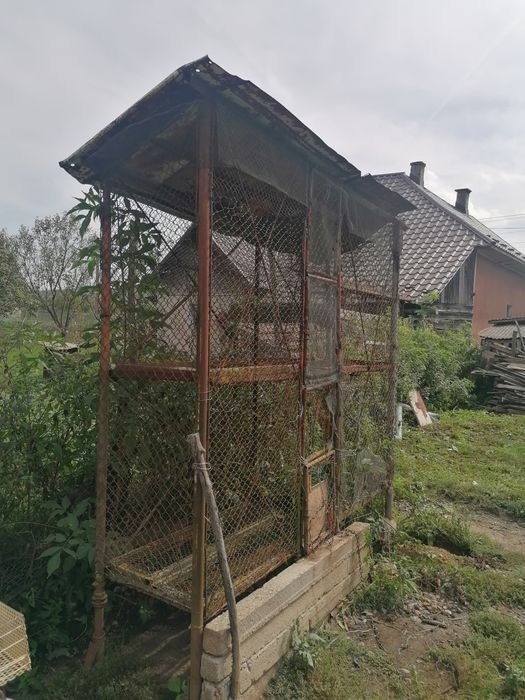 Loc pentru  depozitat  porumbul   ( Costei.)