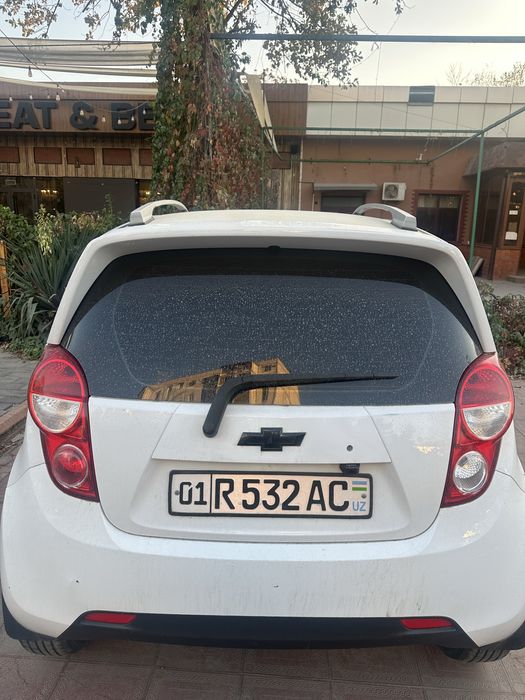 Chevrolet , Spark 2011