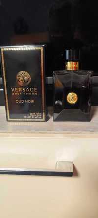 Parfum vintage Versace Oud Noir , editie 2013