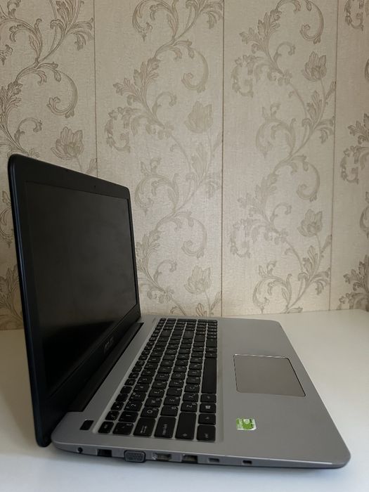 Notebook Asus core i7 7 arzon narxda