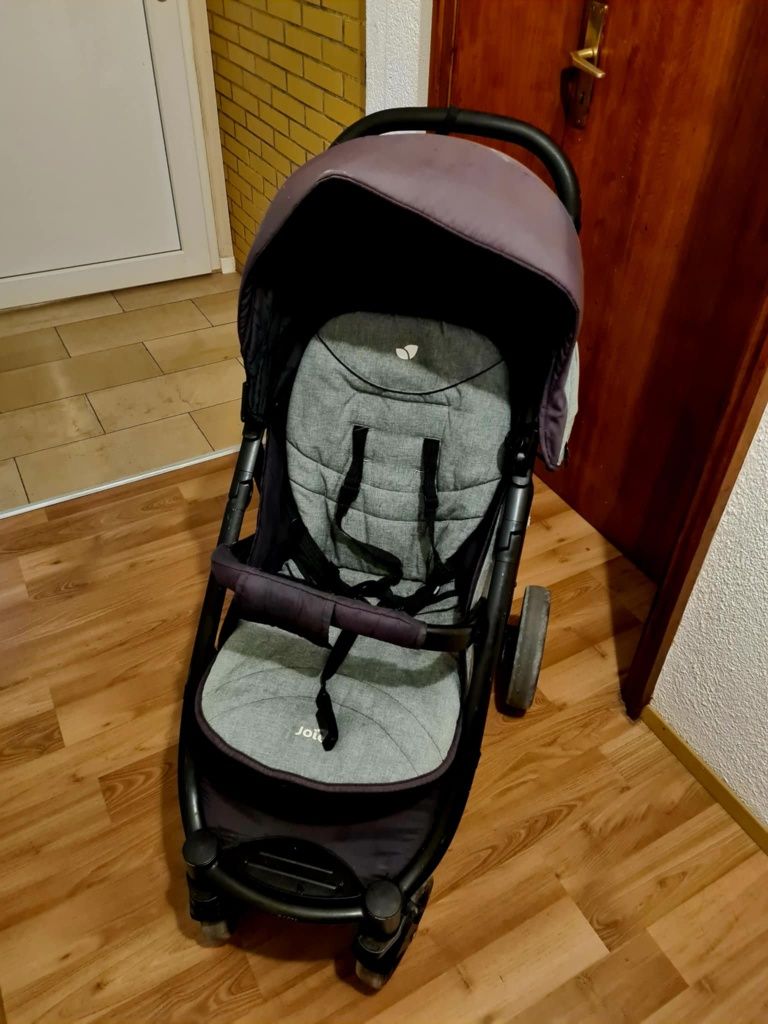 Cărucioare de vânzare