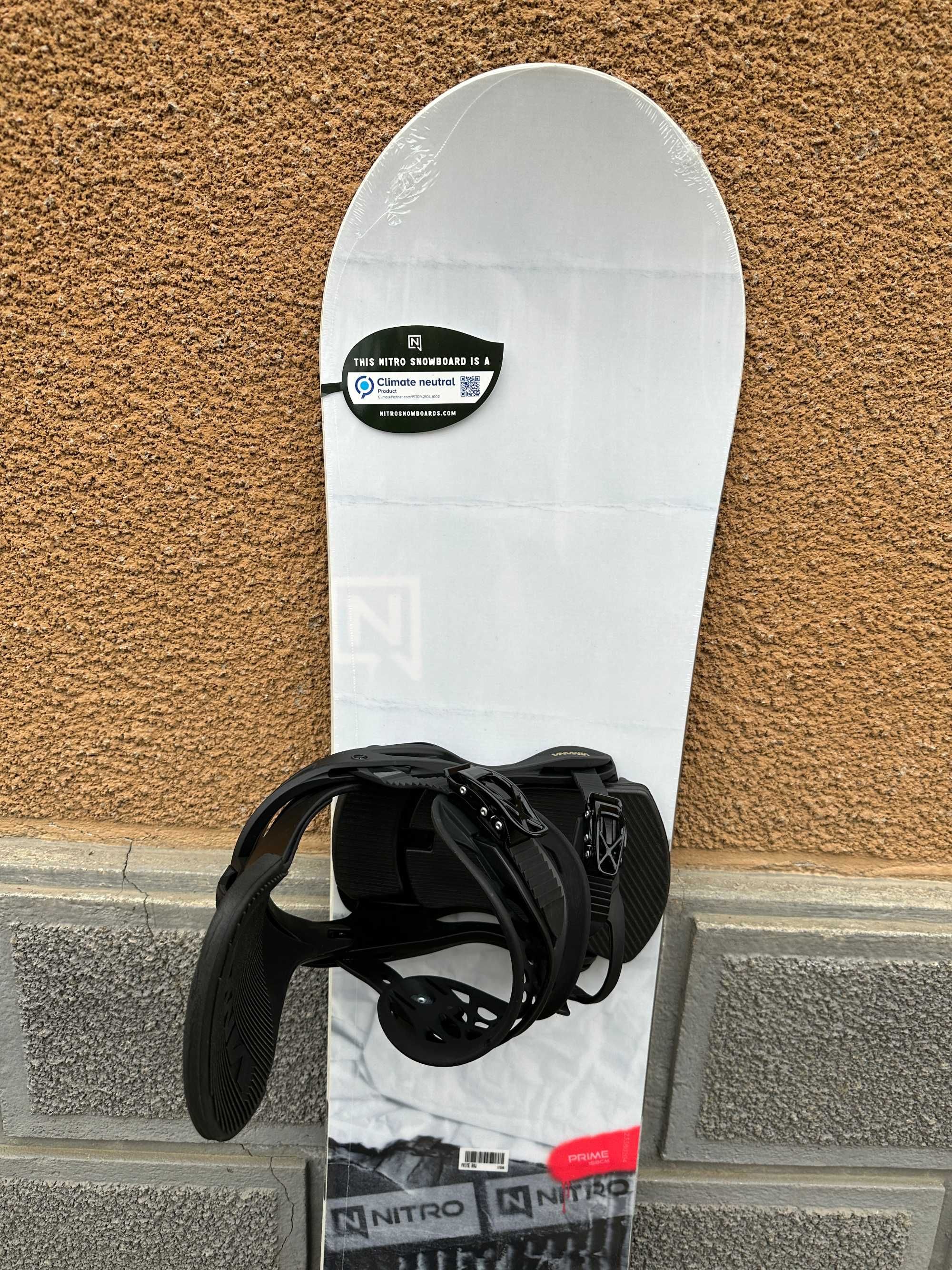 placa noua snowboard nitro prime raw rental L158cm