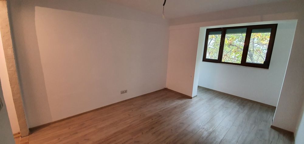 Apartament 3 camere   Renovat complet