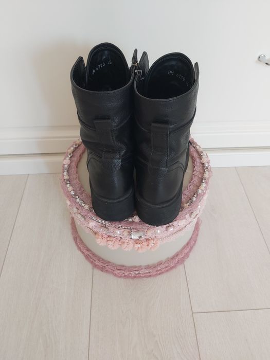 Боти Sara Pen номер 40