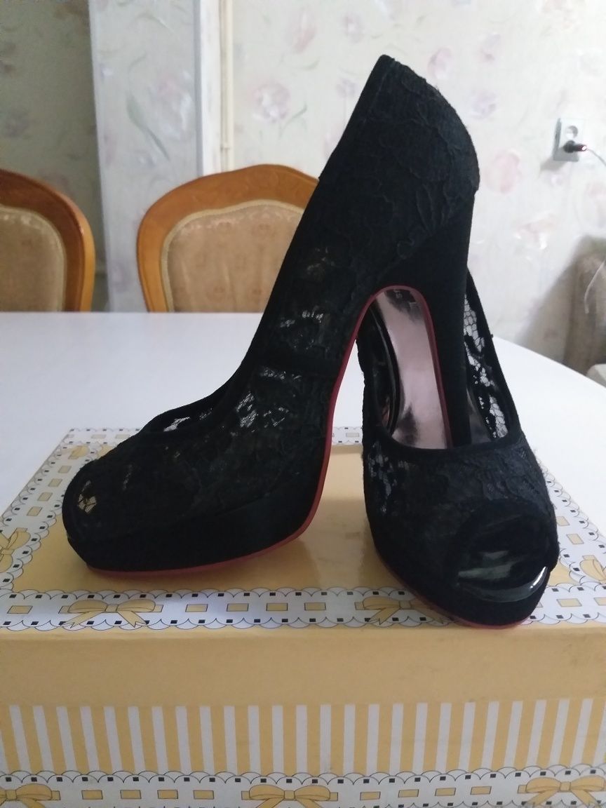 Новые шикарные турецкие туфельки размер 36