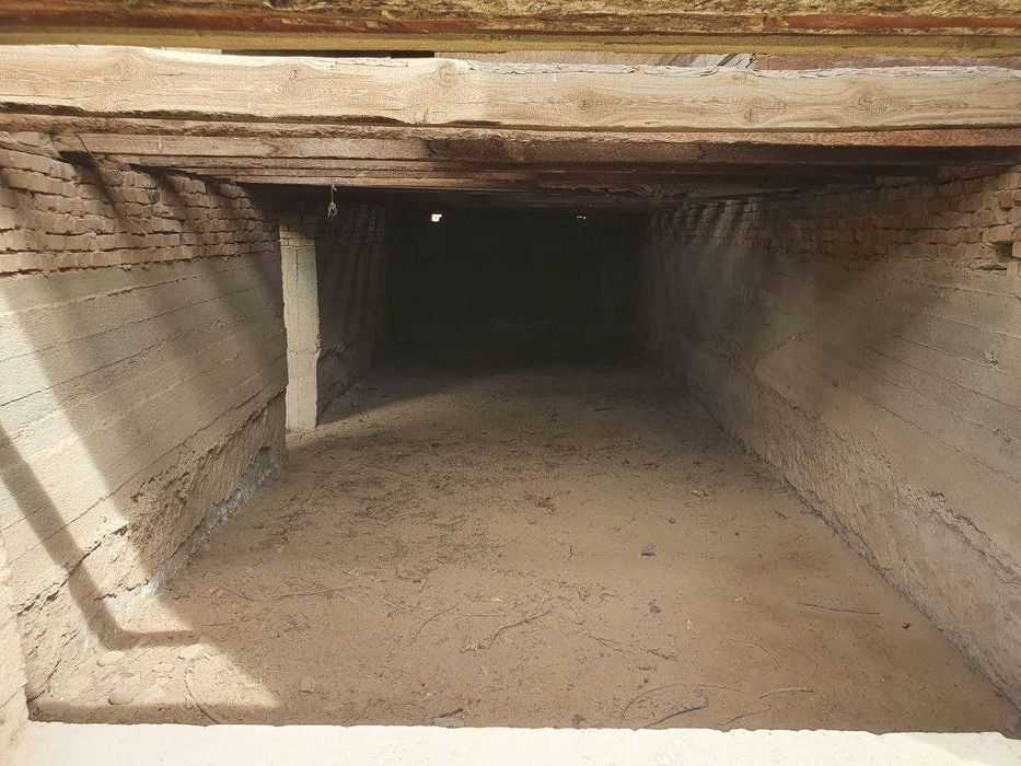 Uy sotiladi 8 sotix Keles Generalda