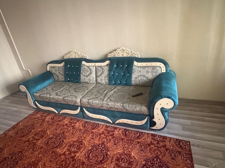 Продам диван б/у самовывоз