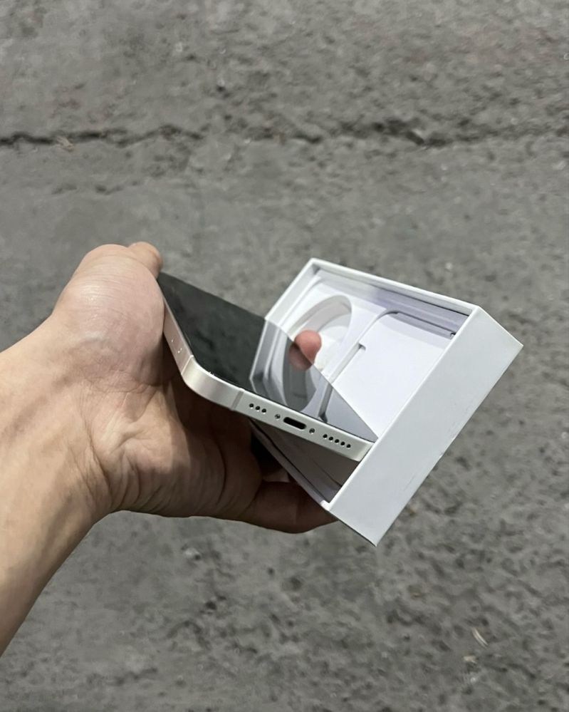 iPhone 13 128 gb ideal (obmen bor)