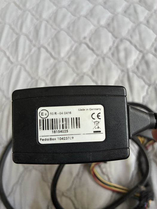 Мошинага Жентра Кобальтга  газ педалига босканида уйланиб турмиди