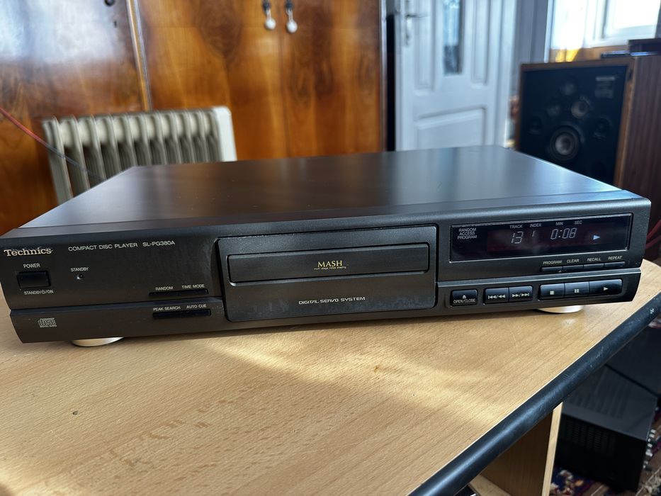 Technics Sl-Pg380a cd player