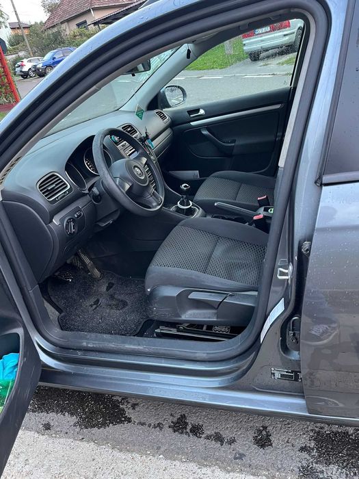 VW Golf 6 / 2010 / 1.6 TDI / 105 CP