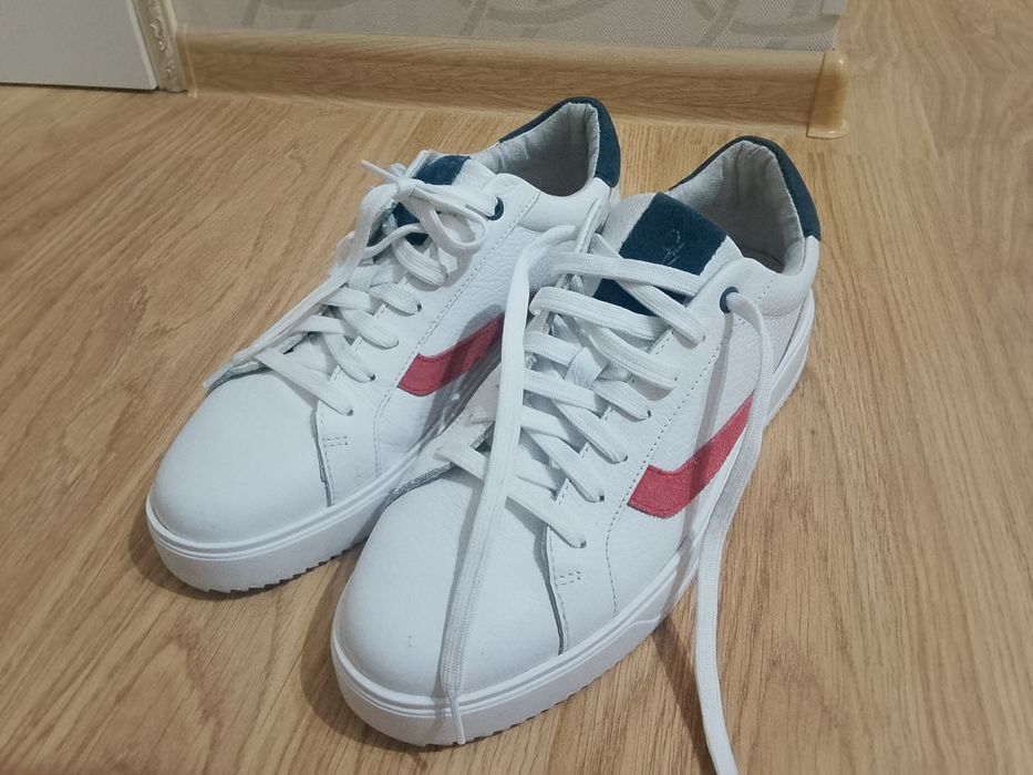 Белые кеды (Marcо Tozzi)