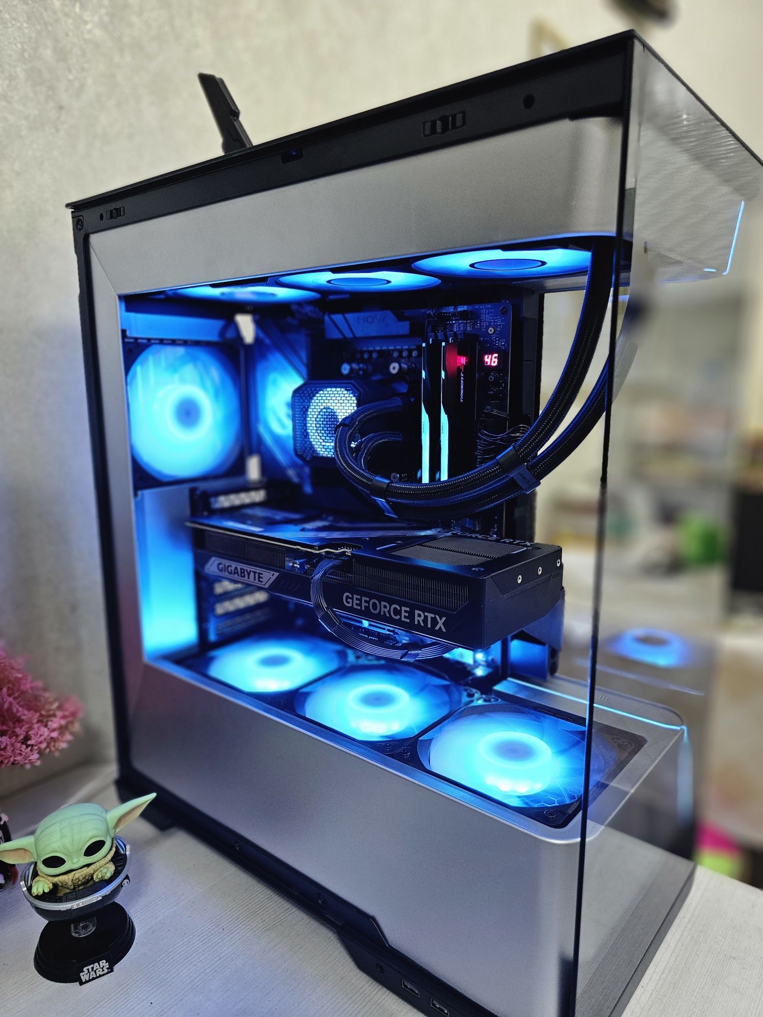 Ryzen 7 9800x3d, X870e, 5070ti, 32gb DDR5, 1TB SSD, игровой компьютер