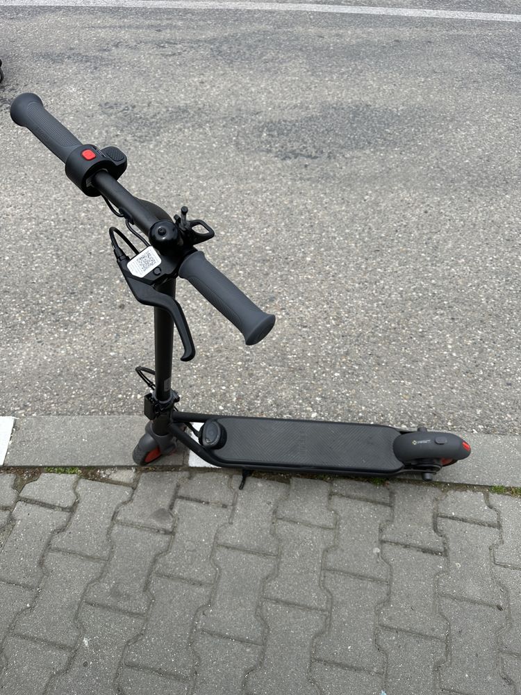 Trotineta electrica NINEBOT eKickScooter ZING C20