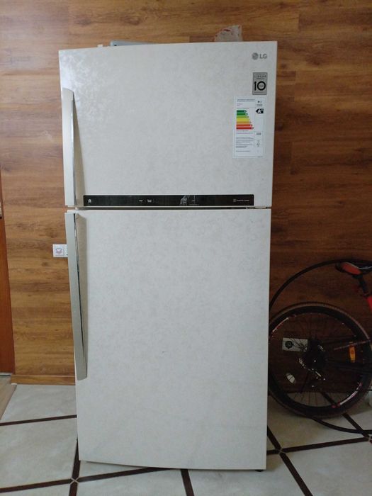 Холодильник LG самый большой