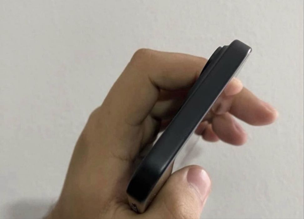 iPhone 15  92% Bateria  128 GB