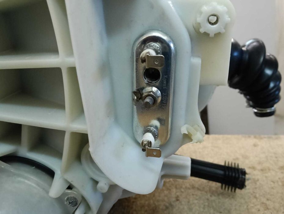 Cuva completa masina de spalat cu uscator Beko HTV8733XS0, ansamblu