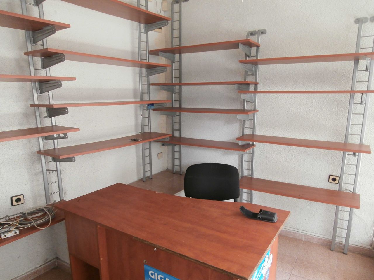 Продава се Магазин в Търговище, Център - 9 кв.м за 1667 €/кв.м - Снимка #1