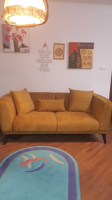 Canapea noua, merita vazuta!