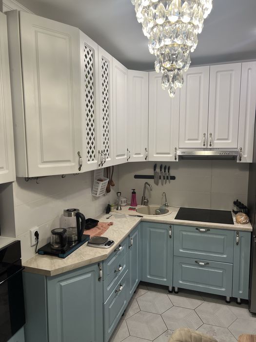 Кухрнный гарнитур угловой