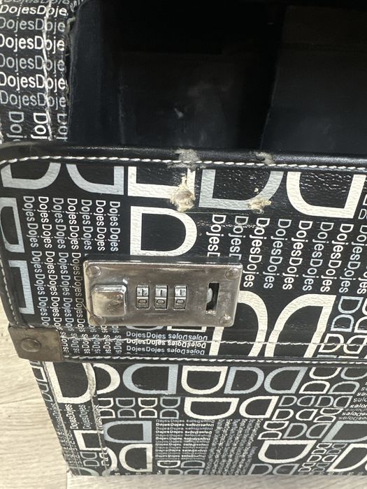 Чемодан для парикмахера , кейс для мастеров