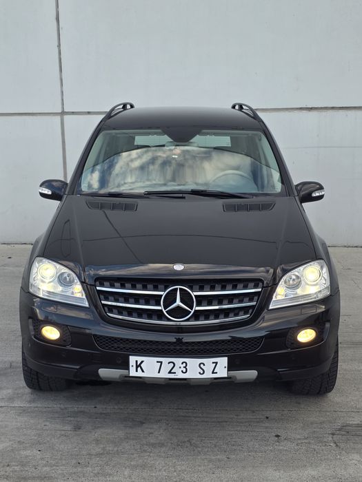 Mercedes-Benz ML320CDI 3.0d perne navi carlig AMG Import Olanda Top