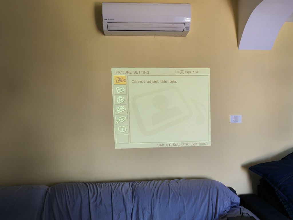 Sony VPL FX52/L - projector with XGA 1024 x 768 resolution