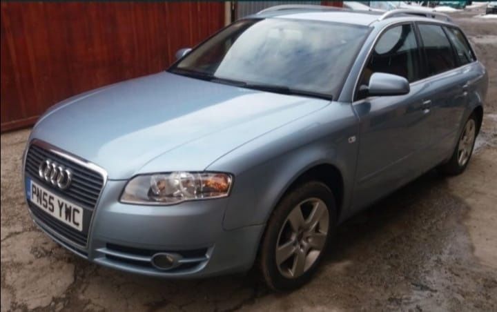 Bara spate originala audi a4 b7 break cu gauri pentru senzori LY5J