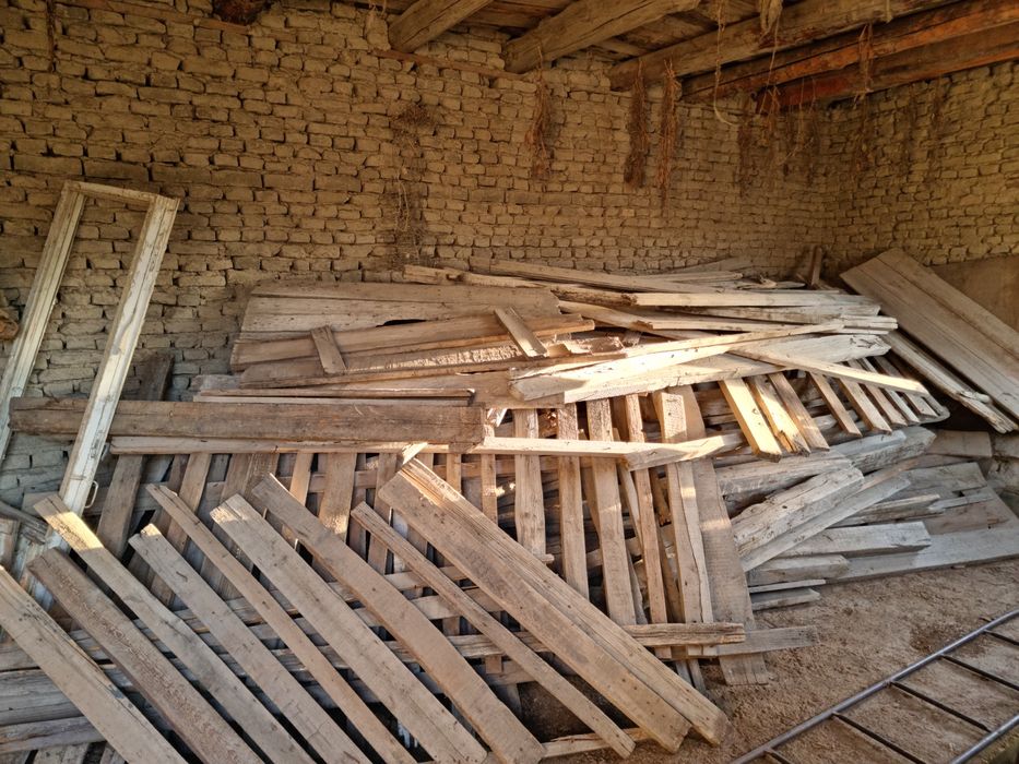 Сотилади Тахталар Харвасталик Чёрный Потолок ва Утин