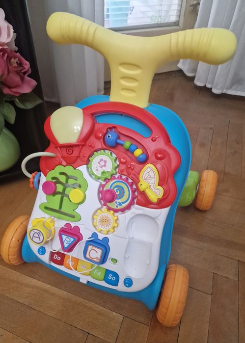 Музикална играчка за проходане - Уокър