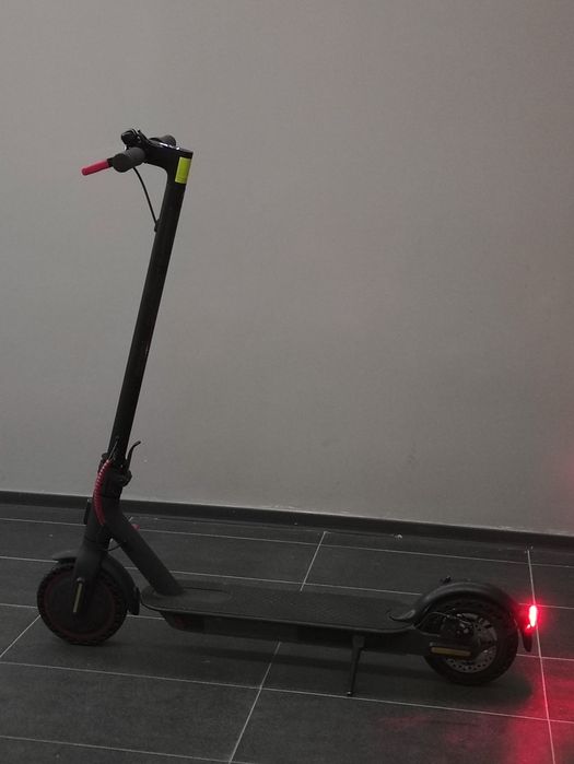Електрическа тротинетка Xiaomi Mi Pro 2