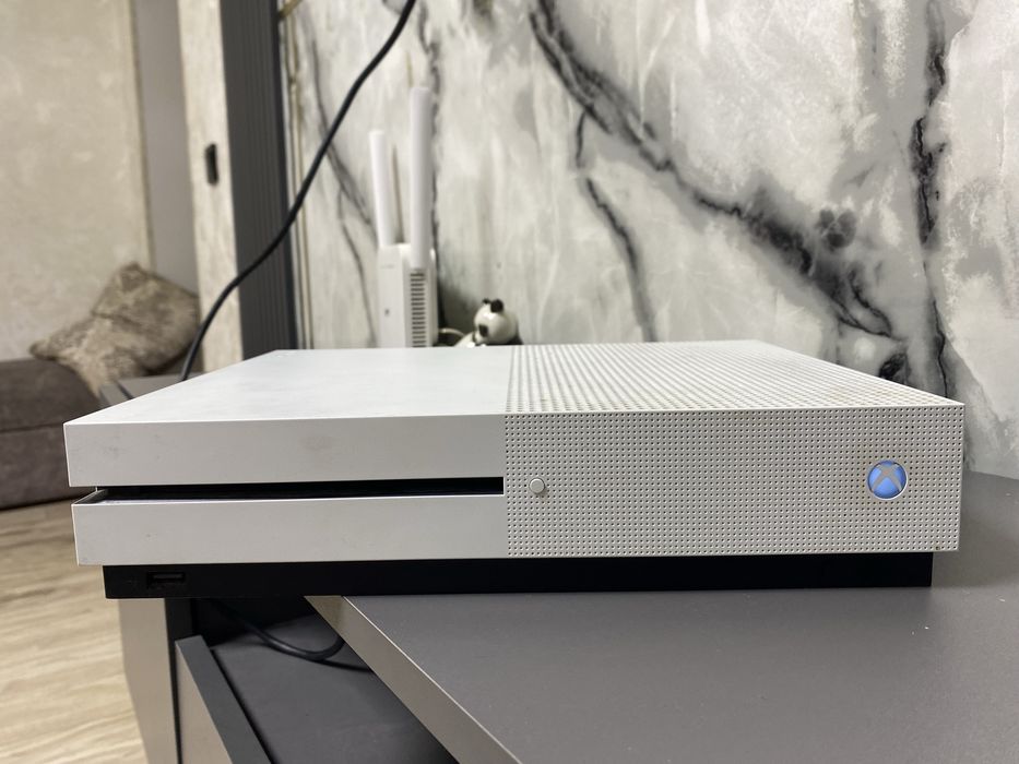 Xbox One s/x в хорошем состоянии