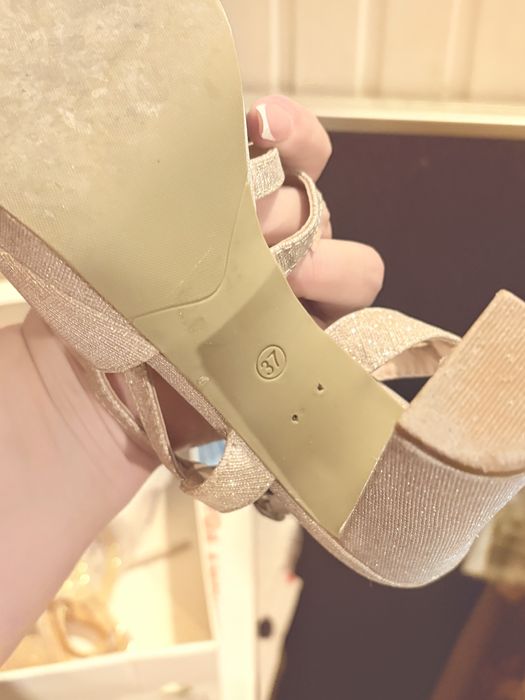 Sandale aurii marime 37