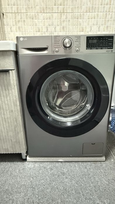 Продам стиральную машину LG