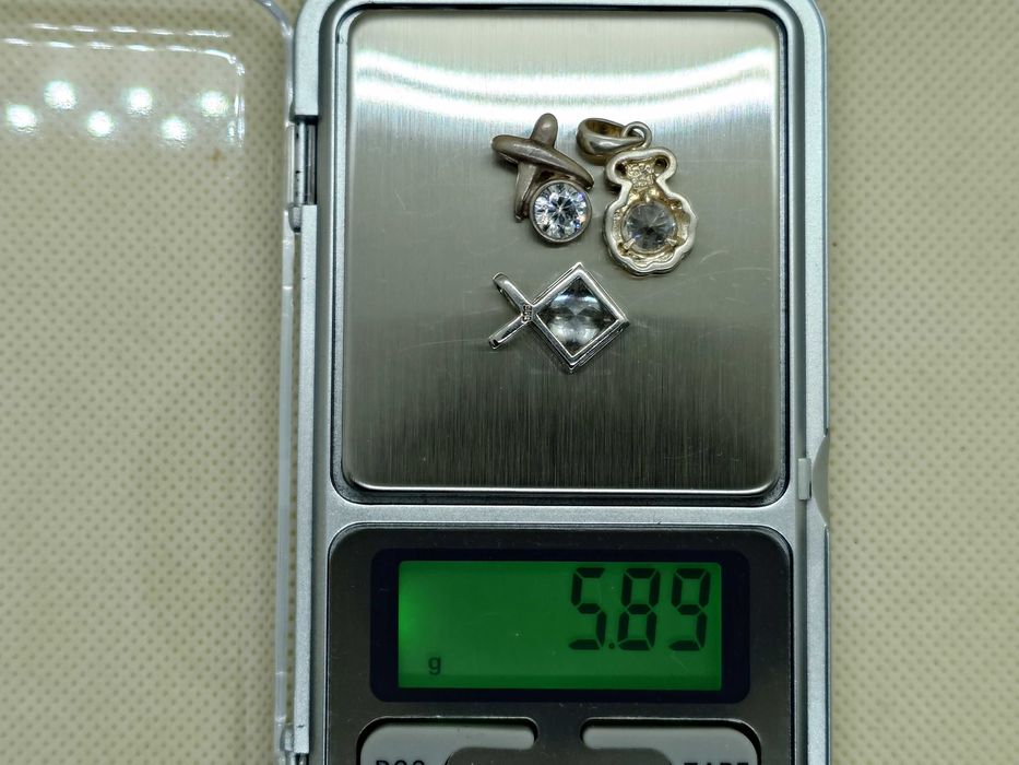 Lot 3 pandantive argint cu zirconii inclusiv ARIES