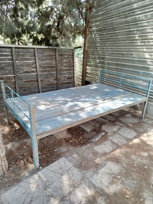 Сурилар ва ,, Эшшак узун стуллар Чойхона Ховли учун ярокли Россия тахт