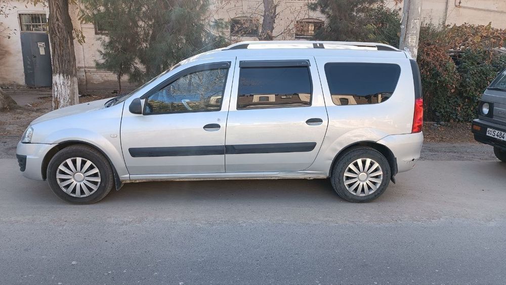 Srochna Lada largus sotiladi yoki variantga beriladi.