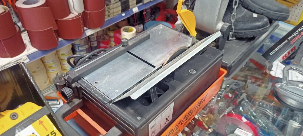 Машина за рязане на плочки Briccolina