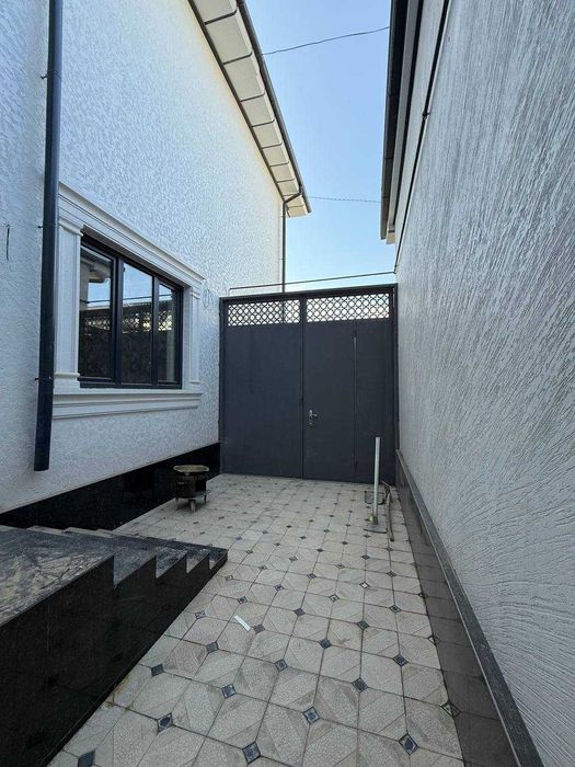 Срочно продается 1,3-сотик 6-комн участка в Сергели Хонобод