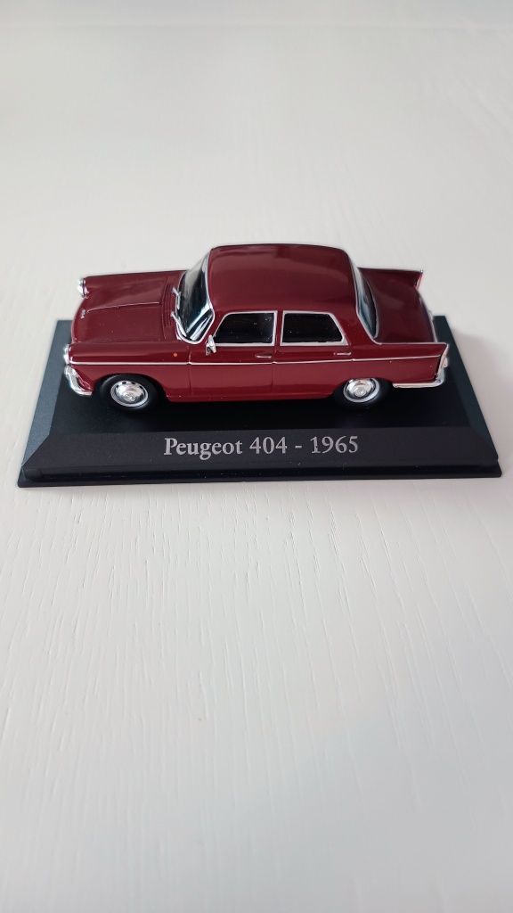Peugeot 404 (1965) 1:43