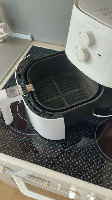 Фритюрник с горещ въздух