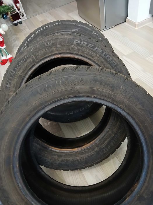 Vând anvelope de iarnă